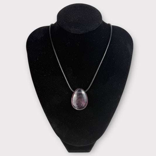 Pendentif pierre percée forme goutte fluorine multicolore