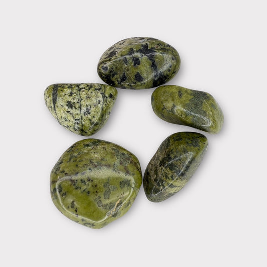 Pierre roulée jade néphrite
