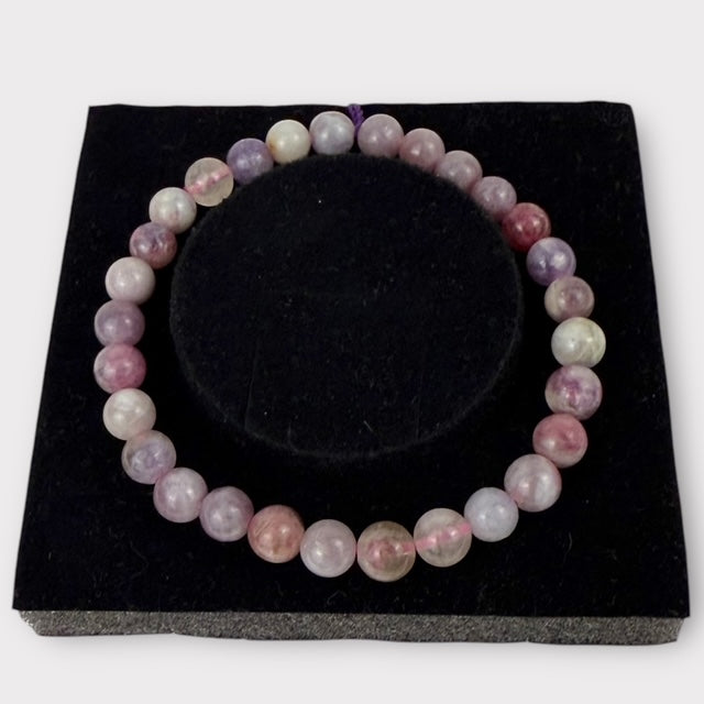 Bracelet Tourmaline Rose sur Eudialyte
