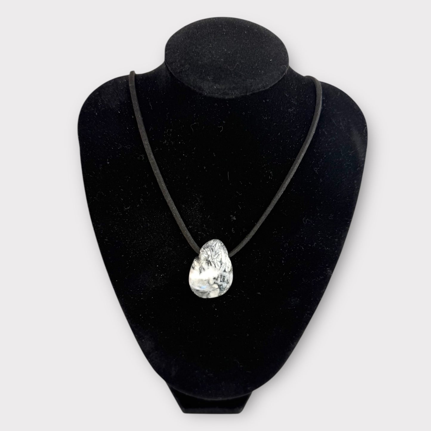 Pendentif pierre percée pinolite
