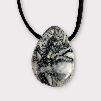 Pendentif pierre percée pinolite