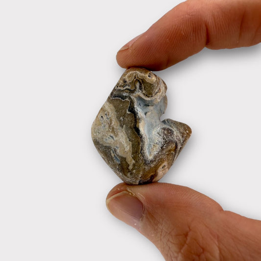 Pierre roulée aragonite brune