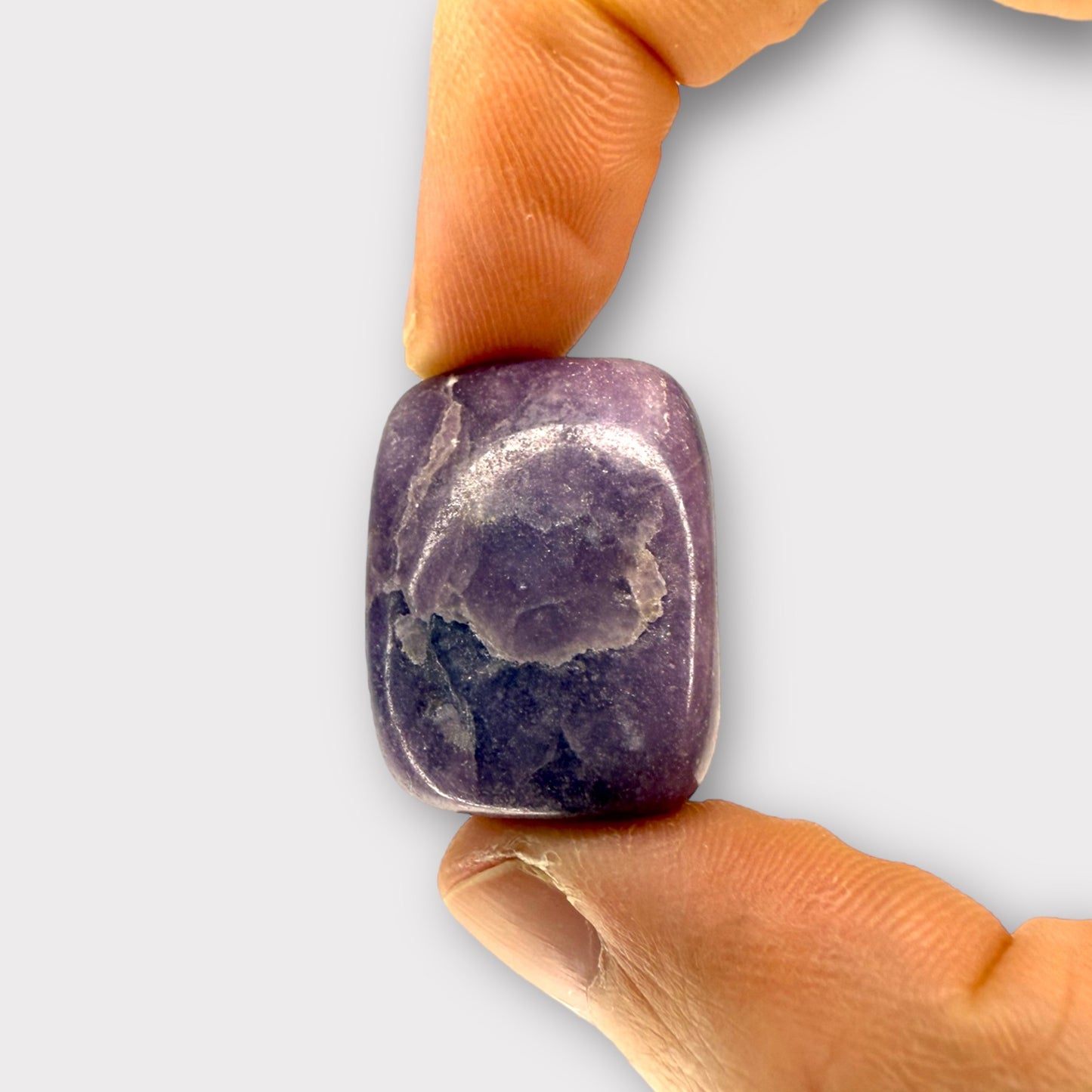 Pierre roulée lépidolite cubique